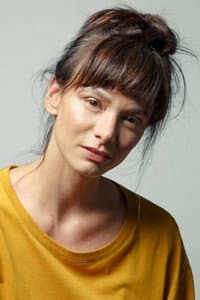Carolina Mânica in Angela