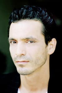 Murat Yılmaz in Out of Reach