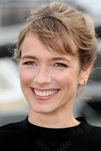 Julie-Anne Roth in Gentille