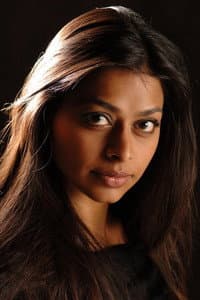 Ayesha Dharker in National Theatre Live: The Book of Dust — La Belle Sauvage