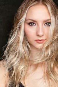 Jessica Lang in Last of the Grads
