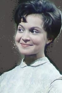 Zoya Vikhoryeva in Ключи от неба