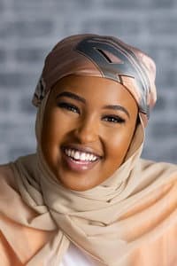 Muna Abdulahi in The Mole