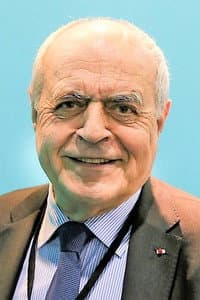 Alain Juillet in OVNIS : Une affaire d'États