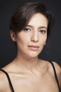 Nihal Yalçın in Zuhal