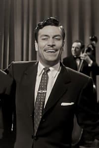 José Venegas in Contigo a la distancia
