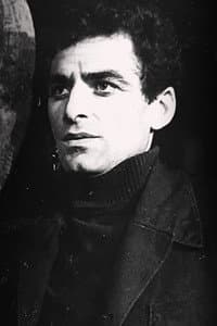 Fatos Haxhiraj in Monumenti