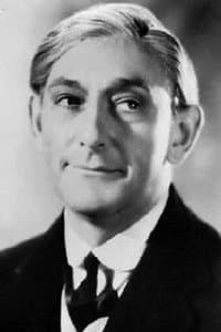 Paul Graetz in Hot Money