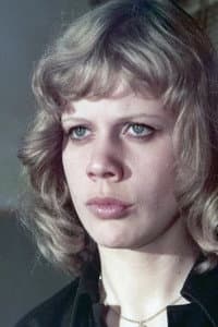 Karin Düwel in Der Mann mit dem Ring im Ohr