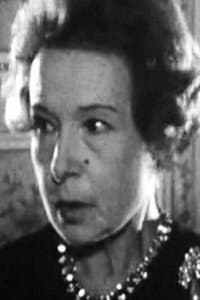 Renée Dennsy in Les Sœurs Hortensia