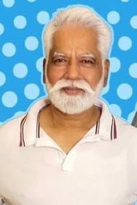 Dr. Satish Verma in Main Te Bapu