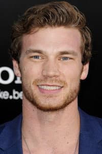 Derek Theler in Katherine Heigl Hates Balls