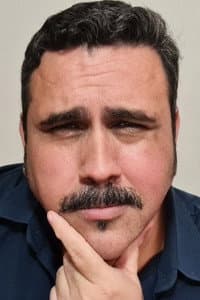 Carlos Miola in Empirion: Uma Aventura com Einstein