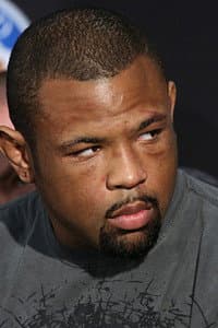Emanuel Newton in Bellator 71