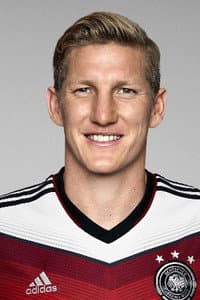 Bastian Schweinsteiger in Alles über Martin Suter. Ausser die Wahrheit.