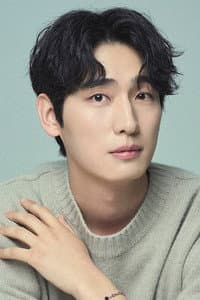 Yoon Park in 돌아와요 아저씨