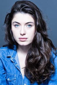 Caroline Tillette in ExtaZus