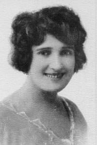 Irene Hunt in Oliver Twist, Jr.