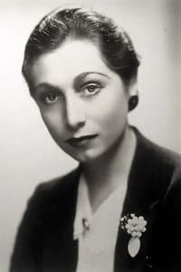 Aline MacMahon in I Live My Life