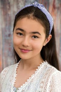 Imogen Cohen in Dear Mom