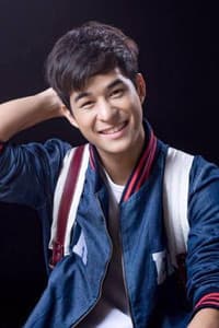 Pakpoom Juanchainat in What the Duck: รักแลนดิ้ง
