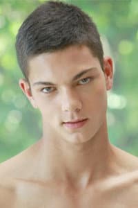 Nino Valens in Summer Break 2