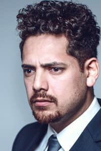 Cesar Ramos in Mundos cósmicos