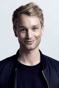Björn Gustafsson in Skratta Då: En Rolig Historia Om Svensk Standup 