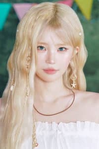Song Ha-young in fromis_9 World Tour [NOW TOMORROW.] in Chicago
