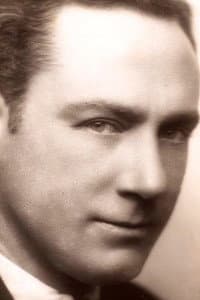 Douglas Cosgrove in Winds of the Wasteland