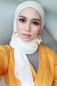Hani Nazrina in Nota Buat Cempaka