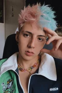 Alex Casas in Las leyendas: El origen