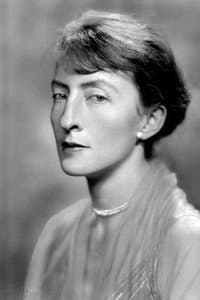 Clare Eames in The Three Passions