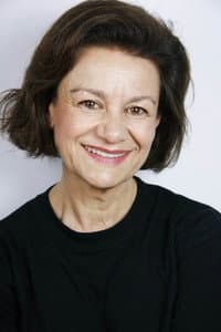Sandra Toral in Pacto de brujas