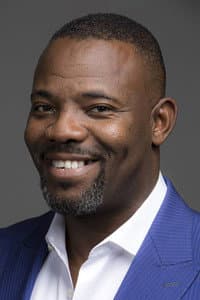 Okey Bakassi in Ibu Supermarket