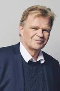 Einar Már Guðmundsson in Stjörnubíó: Englar Alheimsins