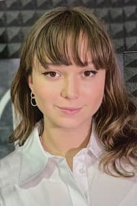 Gabriela Heclová in Hello, Welcome