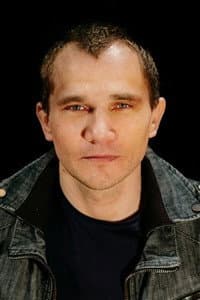 Alexander Zamuraev in Двое в одной жизни, не считая собаки