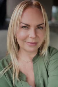 Carolina Sabino in Celia
