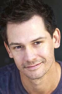 Ric Maddox in Dead Men
