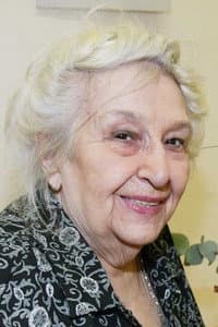 Stella Zázvorková in Silvestr budiž pestr aneb Do půlnoci mnoho času nezbývá