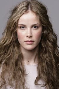 Carla Juri in Spooky & Linda