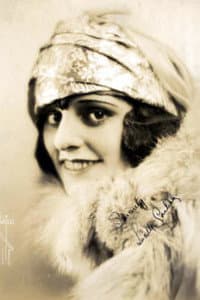 Lucille Carlisle in The Head Waiter