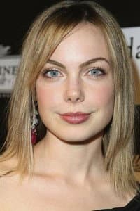 Amanda Walsh in Mastersons of Manhattan