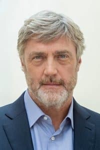 Vincent Regan in Jeremiah