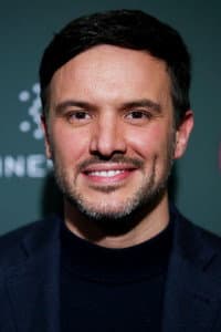 Alejandro de la Madrid in Una artista en la familia