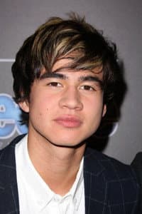 Calum Hood in The 5 Seconds of Summer Show (Live & Backstage In Amsterdam)