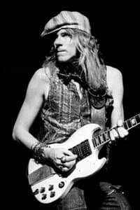 Glen Buxton in Alice Cooper: Prime Cuts