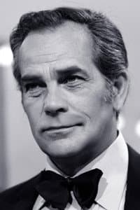 Adrian Hoven in Martha