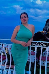Sophia Alizadeh in The New Year's Resolution